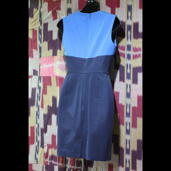 BANANA REPUBLIC Two Toned Blue Dress - Picture 3 of 4
